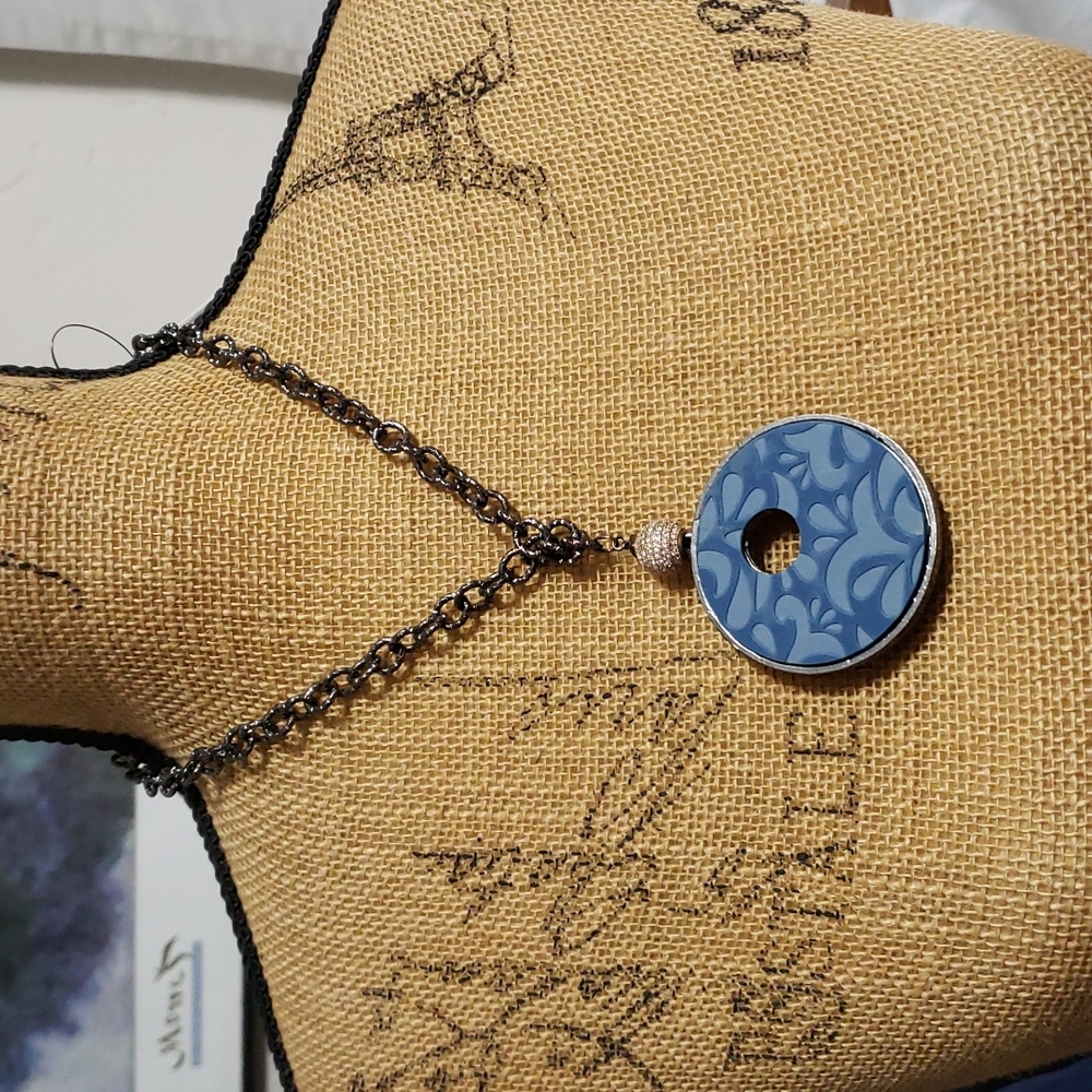 Chico's Reversable Necklace NWT (3For$15) item